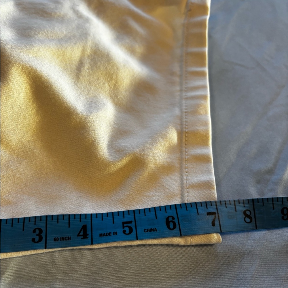 Celebrity Pink White Denim Shorts Stretch Mid Rise Size 7‎ - Picture 8 of 8
